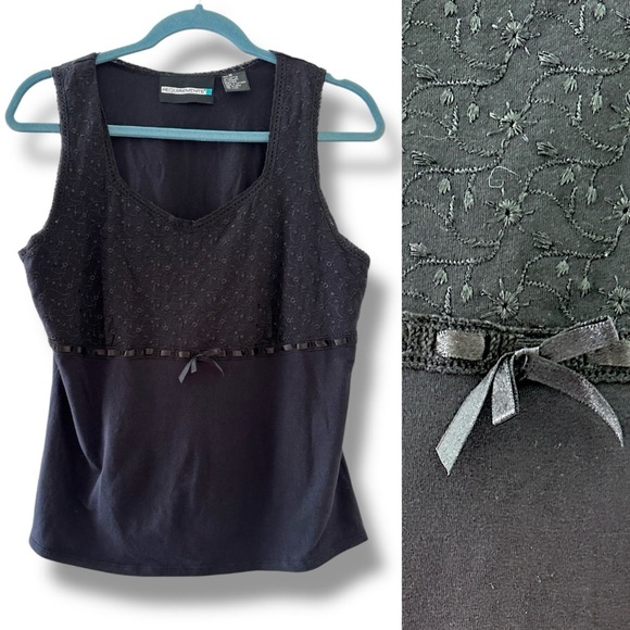 Vintage Y2K Requirements Black Eyelet Bow Sleeveless Top Women’s Size Medium - Picture 1 of 15
